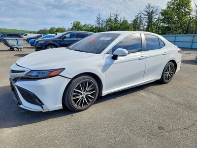 4T1G11AKXNU****** 2022 Toyota Camry