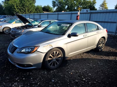 2013 Chrysler 200