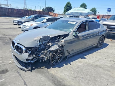 WBA53BJ02NW****** 2022 BMW 5 Series