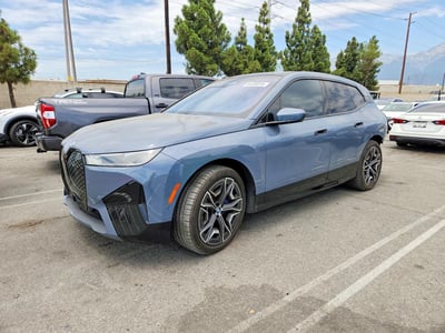 WB523CF02SC****** 2025 BMW IX