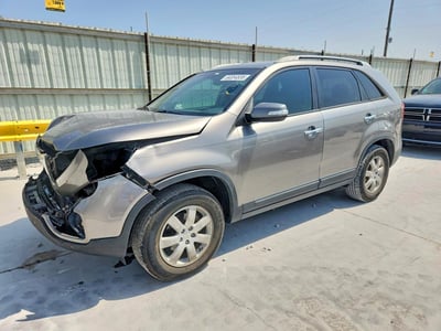 5XYKT4A13BG****** 2011 Kia Sorento