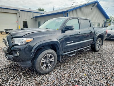3TMCZ5AN6HM****** 2017 Toyota Tacoma