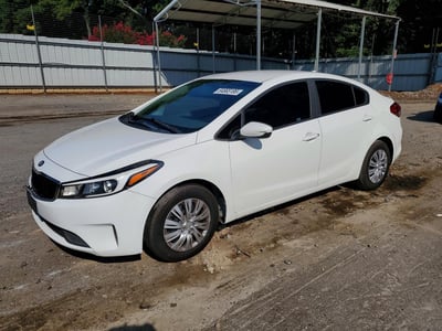 3KPFK4A72HE****** 2017 Kia Forte