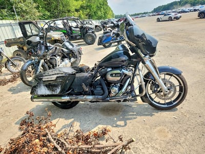 2023 Harley-Davidson FLHX