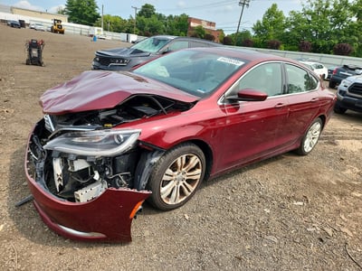 1C3CCCAB6FN****** 2015 Chrysler 200