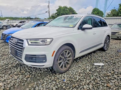 WA1LAAF74HD****** 2017 Audi Q7