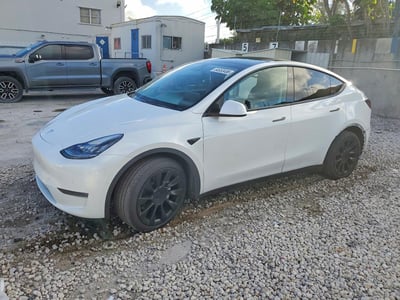 5YJYGDEE1LF****** 2020 Tesla Model Y