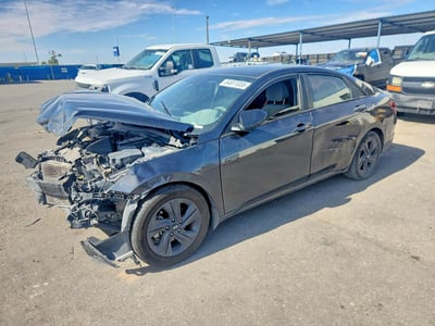 5NPLM4AG2PH****** 2023 Hyundai Elantra