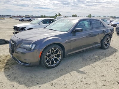 2C3CCAAG3JH****** 2018 Chrysler 300