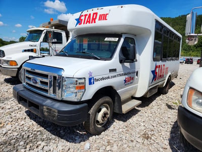 1FDEE3FS6HD****** 2017 Ford E-350