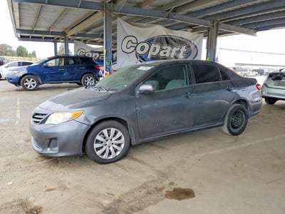 2T1BU4EE7DC****** 2013 Toyota Corolla