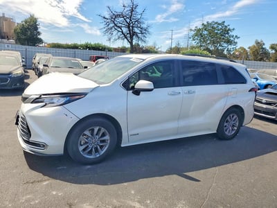 5TDYRKEC6MS****** 2021 Toyota Sienna Hybrid