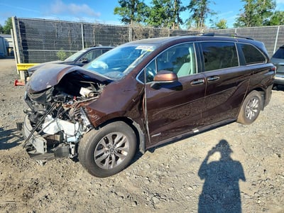 5TDJSKFC4MS****** 2021 Toyota Sienna