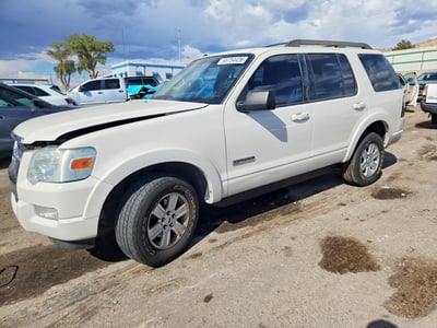1FMEU63EX8U****** 2008 Ford Explorer