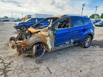 1FMCU0JD4HU****** 2017 Ford Escape