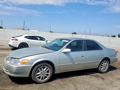 2000 Toyota Camry