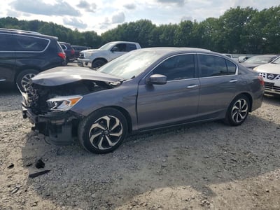 1HGCR2F79GA****** 2016 Honda Accord