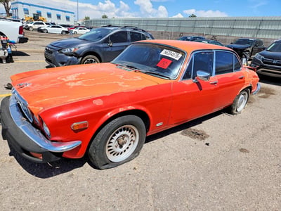 UG2T6**** 1976 Jaguar XJ-Series