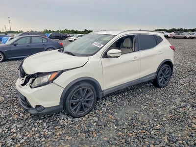 JN1BJ1CP0HW****** 2017 Nissan Rogue Sport