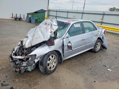 1HGCG56692A****** 2002 Honda Accord