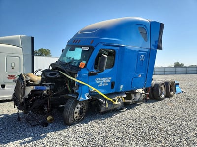 1FUJHHDR7ML****** 2021 Freightliner Cascadia