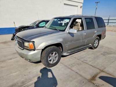 1GYEK63R3YR****** 2000 Cadillac Escalade