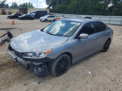 1HGCR2F37HA****** 2017 Honda Accord