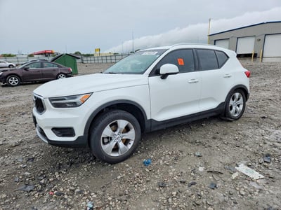 YV4162UK4N2****** 2022 Volvo XC40