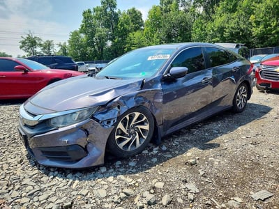 2HGFC2F76JH****** 2018 Honda Civic