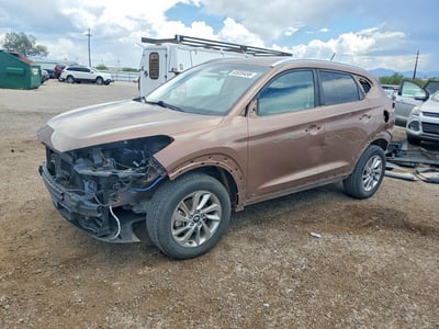 KM8J33A2XHU****** 2017 Hyundai Tucson