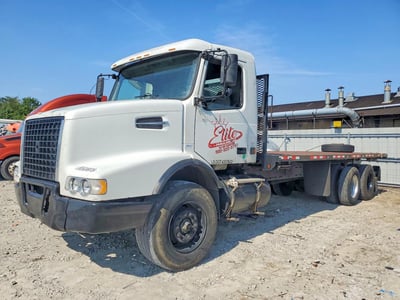 4V5KC9GF54N****** 2004 Volvo VHD