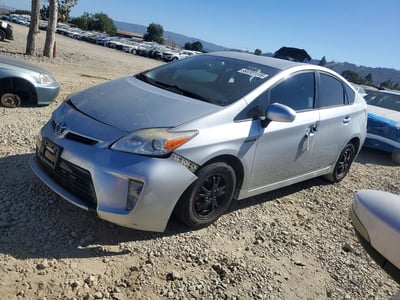JTDKN3DU7F0****** 2015 Toyota Prius