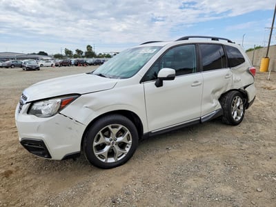 JF2SJAWC4JH****** 2018 Subaru Forester