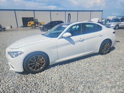 ZARFAEBN2J7****** 2018 Alfa Romeo Giulia