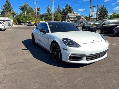 WP0AA2A71HL****** 2017 Porsche Panamera