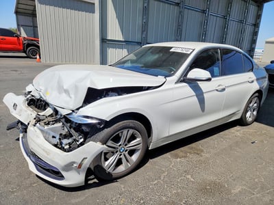 WBA8B9G59JN****** 2018 BMW 3 Series
