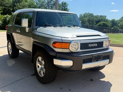 JTEBU11F09K****** 2009 Toyota FJ Cruiser
