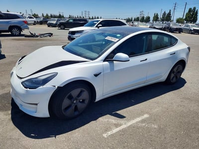5YJ3E1EB8NF****** 2022 Tesla Model 3