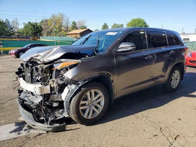 5TDBKRFH0GS****** 2016 Toyota Highlander