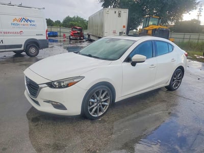 3MZBN1V39JM****** 2018 Mazda 3