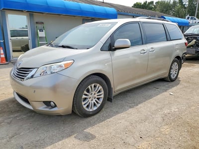 5TDYZ3DC2HS****** 2017 Toyota Sienna