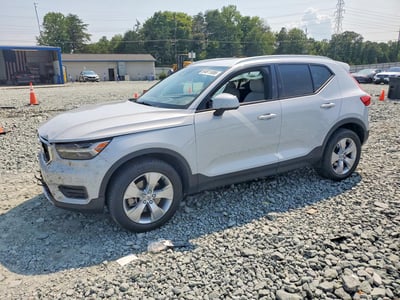 2020 Volvo XC40