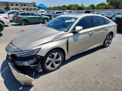 1HGCV1F60JA****** 2018 Honda Accord