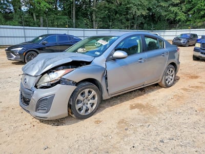 JM1BL1UFXB1****** 2011 Mazda 3