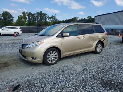 5TDDK3DC5BS****** 2011 Toyota Sienna