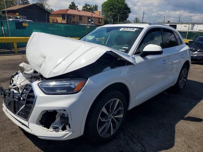 WA1AAAFY2M2****** 2021 Audi Q5