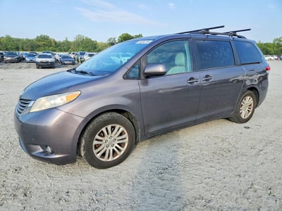 5TDYK3DC8DS****** 2013 Toyota Sienna