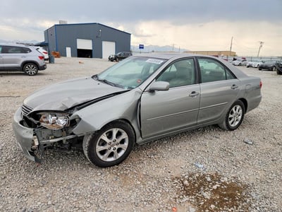 JTDBF30K450****** 2005 Toyota Camry