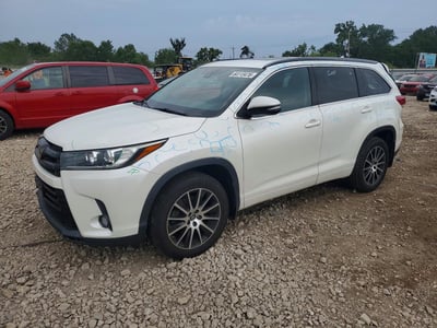 5TDJZRFH7JS****** 2018 Toyota Highlander