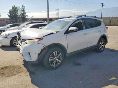 JTMWFREV0JJ****** 2018 Toyota RAV4
